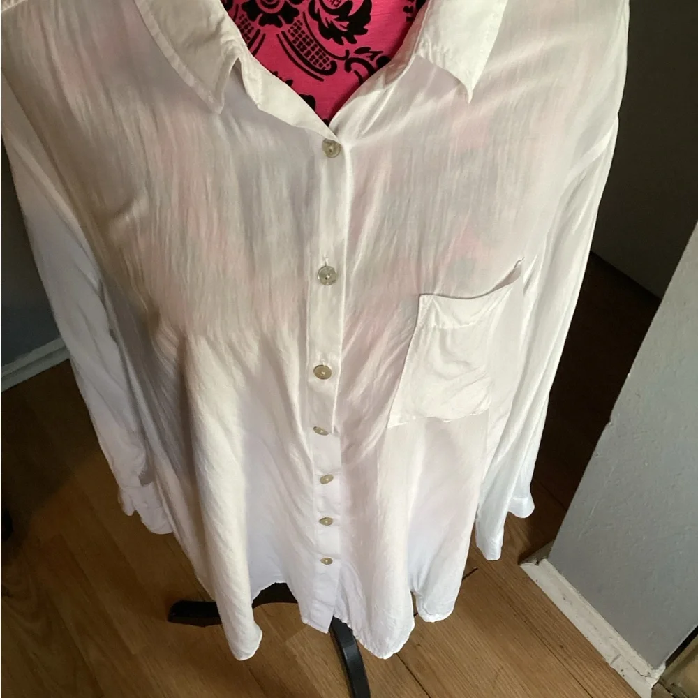 White Button-Down Long Shirt 3X - Picture 3 of 9